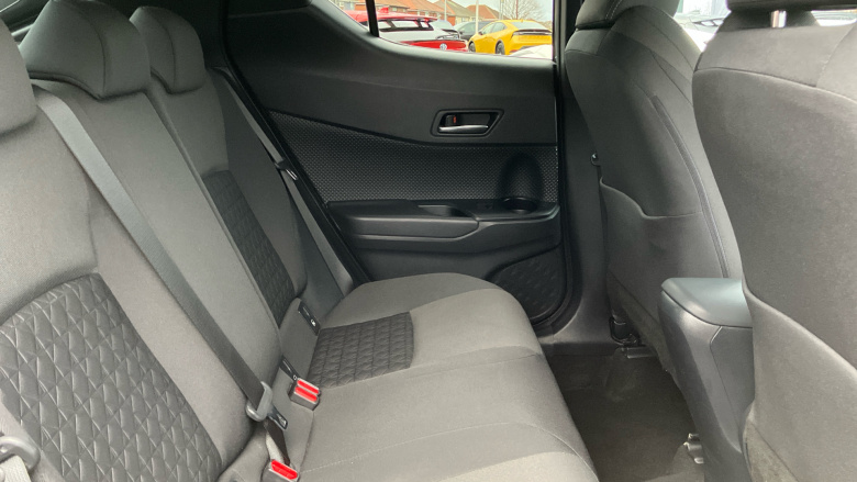 Toyota C-HR 1.8 Hybrid Design 5dr CVT Hybrid Hatchback